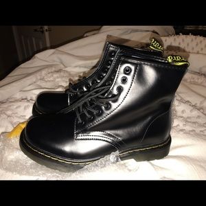 Combat style matte black womens boots size 9